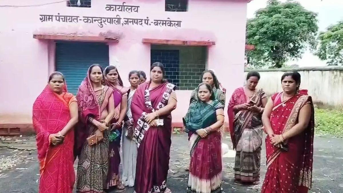 भ्रष्टाचार की आंच में झुलसी 'बिहान योजना': महिलाओं ने CEO से की शिकायत