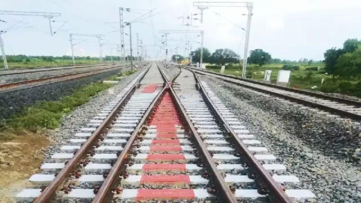 बलौदाबाजार: खरसिया-नया रायपुर रेल लाइन के दायरे में भू-अर्जन प्रतिबंध में ढील, जानें लेटेस्ट अपडेट