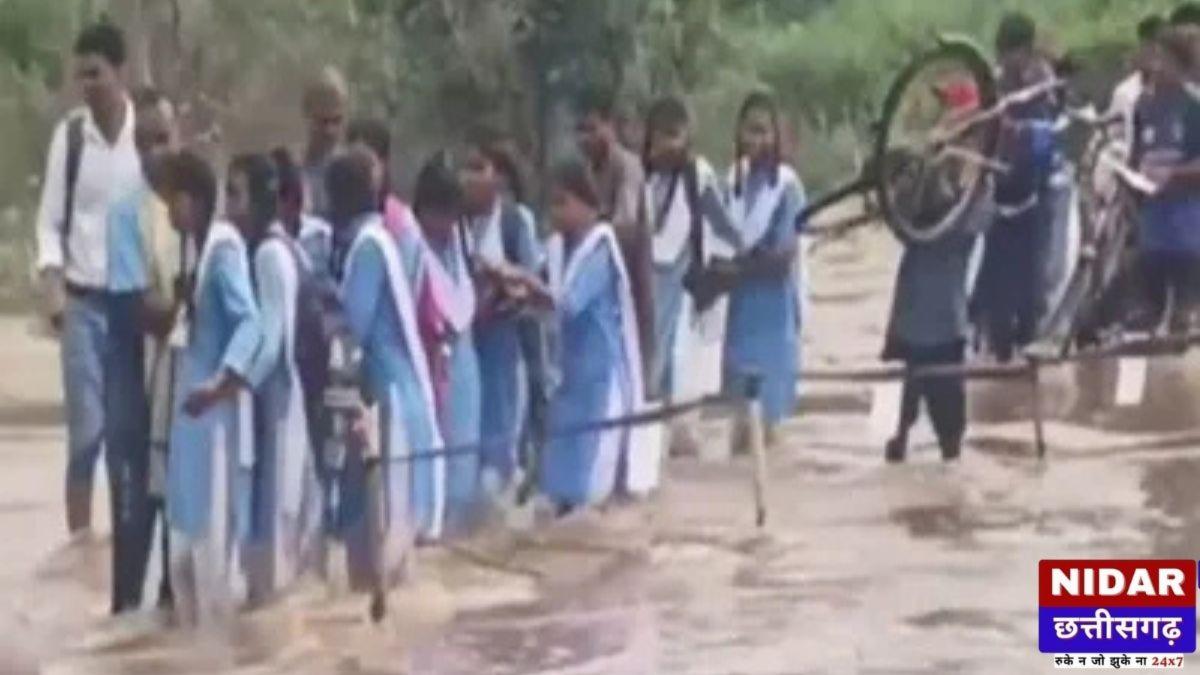 जान हथेली पर लेकर स्कूल जाते नौनिहाल: गरियाबंद की उफनती सुखतेल नदी का खौफनाक मंजर!