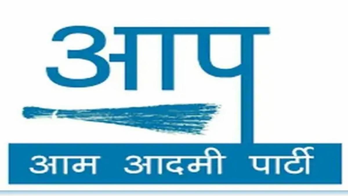 PM मोदी के 'विदेशी वस्तुओं' वाले बयान पर AAP का पलटवार: 'बच्चों में नफरत भरने की कोशिश'