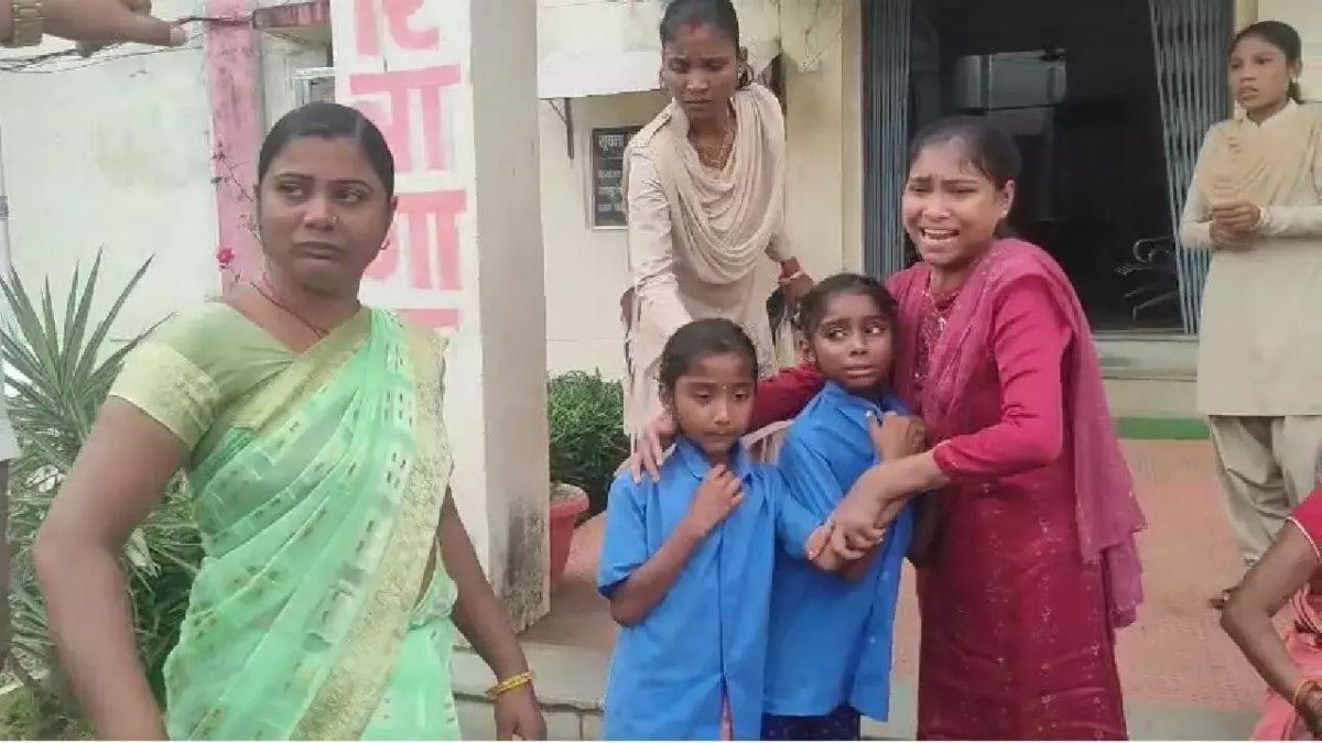 सामाजिक बहिष्कार से परेशान परिवार का थाने में आत्मदाह का प्रयास, पुलिस पर उठे सवाल