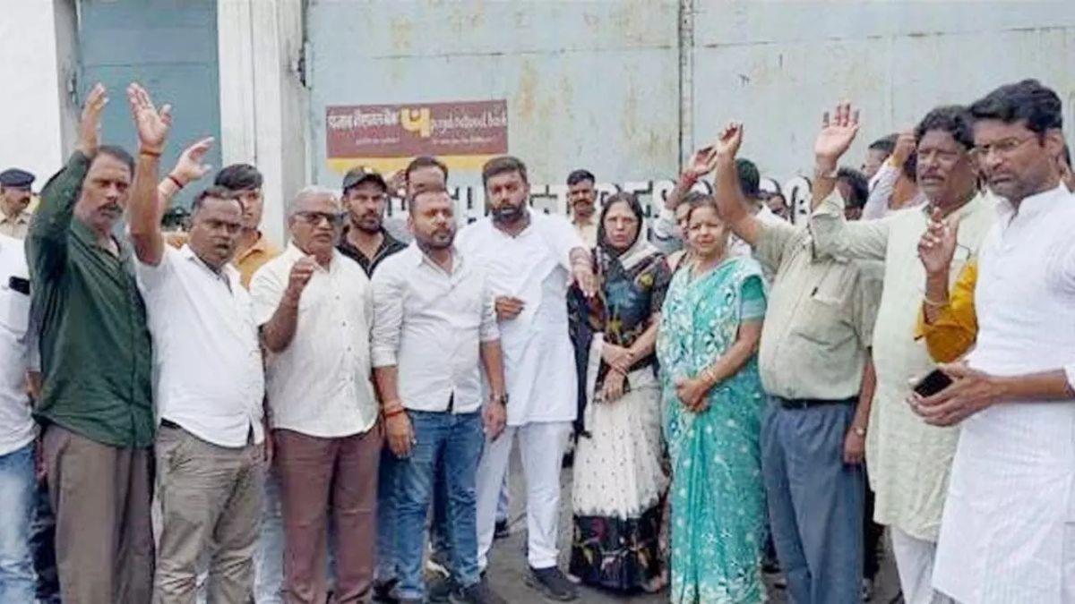 धरसीवां में मासूम से दरिंदगी: जनमानस का आक्रोश चरम पर, कांग्रेस ने फैक्ट्री पर लगाया ताला, सरकार को घेरा
